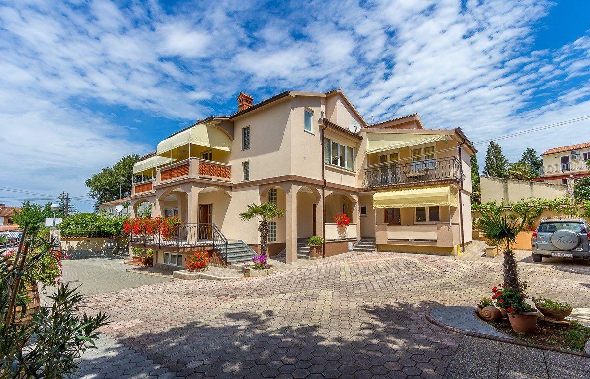 Apartments Nevija Medulin Exterior foto